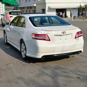 Toyota Camry 2011