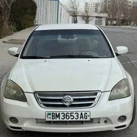 Nissan Altima 2004