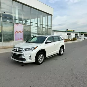 Toyota Highlander 2019