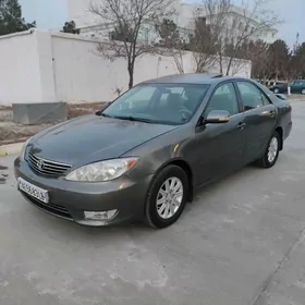 Toyota Camry 2005