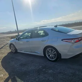 Toyota Camry 2018