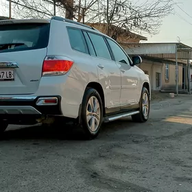 Toyota Highlander 2018