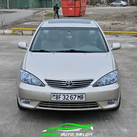 Toyota Camry 2005