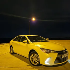 Toyota Camry 2016