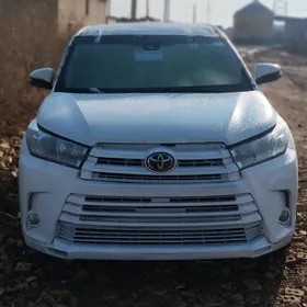 Toyota Highlander 2019