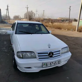 Mercedes-Benz S-Class 1997