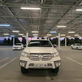 Toyota Hilux 2016