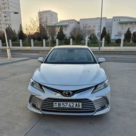 Toyota Camry 2022