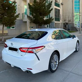 Toyota Camry 2020