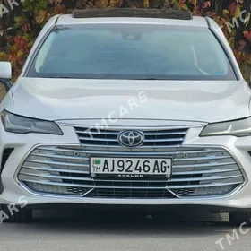 Toyota Avalon 2020