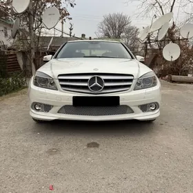 Mercedes-Benz C300 2010