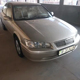 Toyota Camry 1998