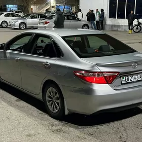 Toyota Camry 2016