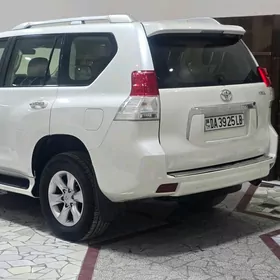 Toyota Land Cruiser Prado 2013