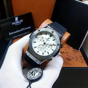 Hublot sagat часы