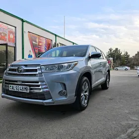 Toyota Highlander 2019