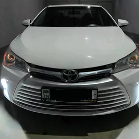 Toyota Camry 2017