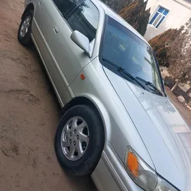 Toyota Camry 2000