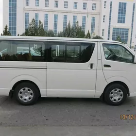 Toyota Hiace 2006