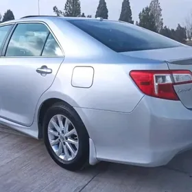 Toyota Camry 2013