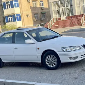 Toyota Camry 2001