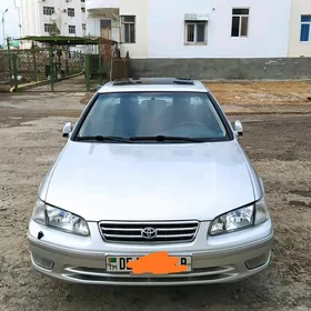 Toyota Camry 2000