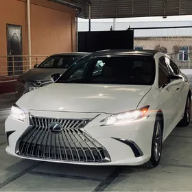 Lexus ES 350 2019