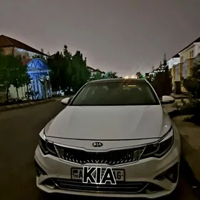 Kia Optima 2019