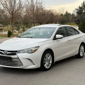 Toyota Camry 2016