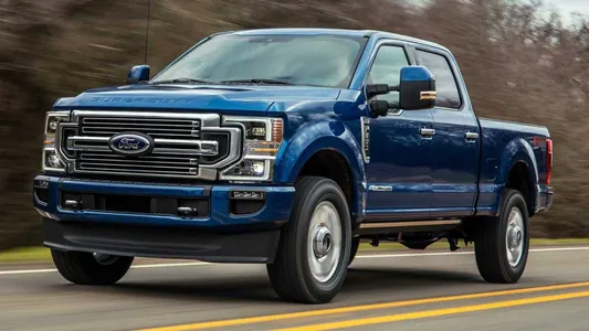 Ford ýangyç nasoslarynda kemçilikler sebäpli 300 müň töweregi pikabyny yzyna çagyrdy