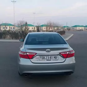 Toyota Camry 2016