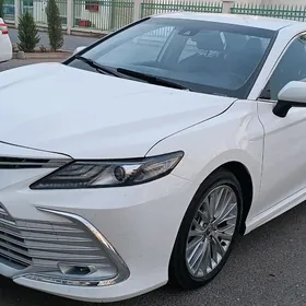 Toyota Camry 2020