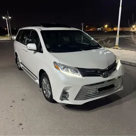 Toyota Sienna 2017