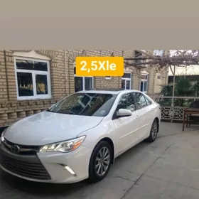 Toyota Camry 2017