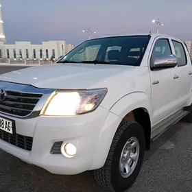 Toyota Hilux 2015