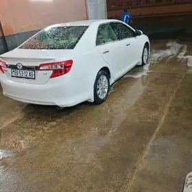 Toyota Camry 2012