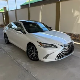 Lexus ES 350 2022