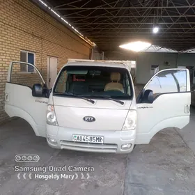 Kia Bongo 2004