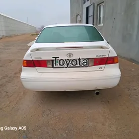 Toyota Camry 1998