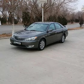 Toyota Camry 2004