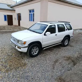 Nissan Pathfinder 1997