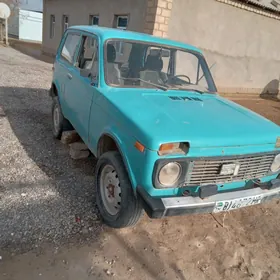 Lada Niva 1983