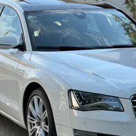 Audi A8 2012