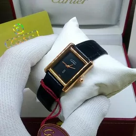 Cartier sagat часы