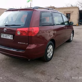 Toyota Sienna 2008