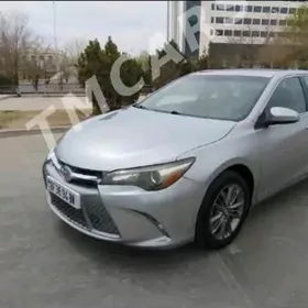 Toyota Camry 2017