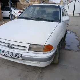 Opel Astra 1990