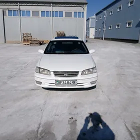 Toyota Camry 1999