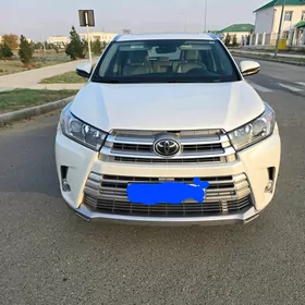 Toyota Highlander 2018