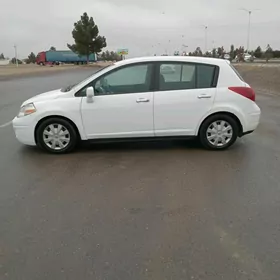 Nissan Versa 2010